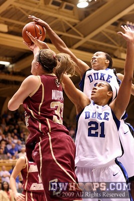 With Duke holding it's largest lead of the night, Chante Black rejects Stefanie Murphy -  - D32.D11.D21;2,16:12,46-27