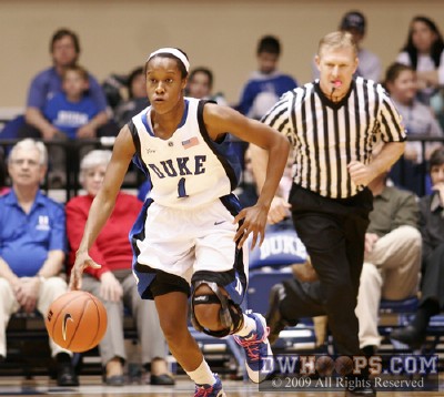 Hopkins starts the Duke break with referee David Kramer the trailer -  - 