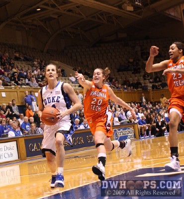 Ever get that sinking feeling?  You can see it here in the eyes of Lindsay Biggs (20) and Brittany Gordon (23) as Abby Waner goes to the goal -  - 