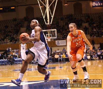 Karima Christmas explodes to the basket -  - 