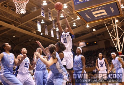 Chante Black rises above everybody and sticks back her own rebound -  - D11,1,13:58,12-11