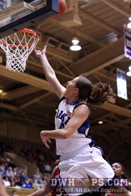 Abby Waner scores on a layup from Jasmine Thomas, who entered the game after KJ got two quick fouls -  - D4;1,15:59,6-11