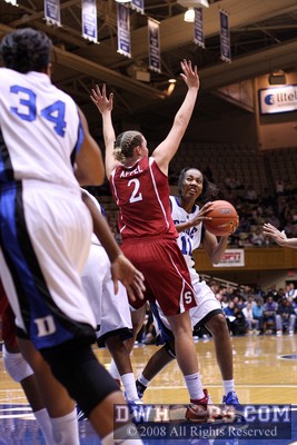 Chante Black battles Jayne Appel in the paint -  - O2.D11;