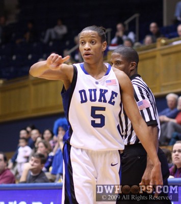 Jasmine Thomas orchestrates the Duke offense -  - 
