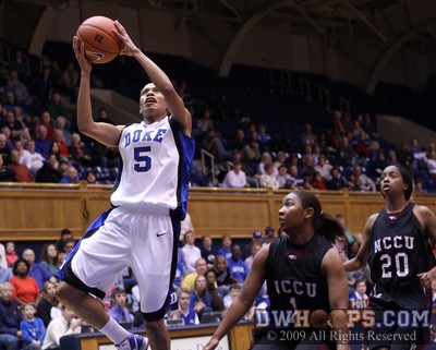Jasmine Thomas takes it to the hoop early -  - 