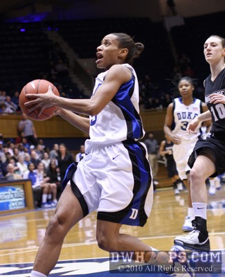 Jasmine Thomas scores on a fast break layup -  - 