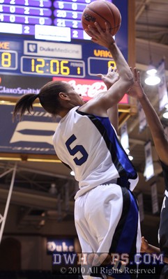 Jasmine Thomas tries a layup -  - 