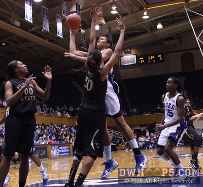 Krystal Thomas shoots, but had travelled before the shot -  - D34;1,5:29,24-9