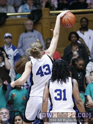 Allison Vernerey rejects a Cetera DeGraffenreid layup -  - 