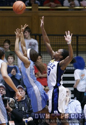 Karima Christmas fouls Cetera DeGraffenreid -  - 