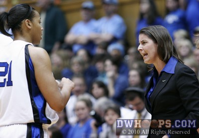 McCallie chastises Joy Cheek for an open-court travel -  - 