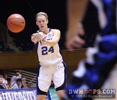 Kathleen Scheer passes to an open teammate -  - 