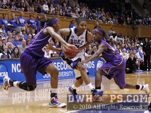 LSU defenders swarm Keturah Jackson