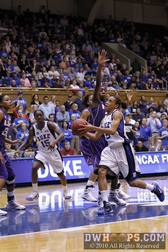 This time Jasmine Thomas would not miss, but would instead give Duke the lead for keeps.   (5 frames) -  - 