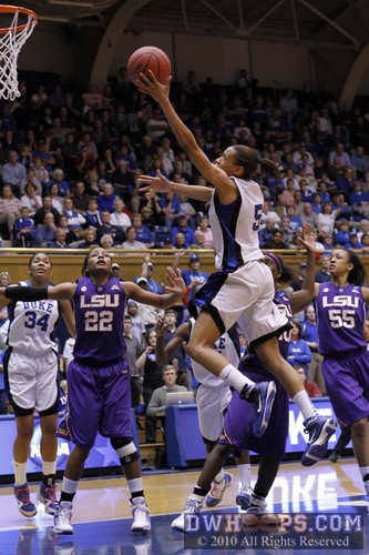 This time Jasmine Thomas would not miss, but would instead give Duke the lead for keeps.   (5 frames) -  - 