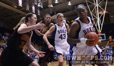 Karima Christmas tries to turn the corner, but eventually would take steps in the lane -  - D13;1,11:36,9-21