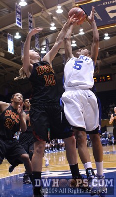 Heather Oliver (left) fouls Jasmine Thomas in the paint -  - O10.D5;1,2:17,28-39