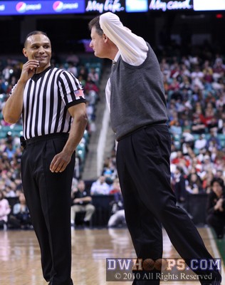 Mike Petersen asks Billy Smith why a charge wasn't called on Miami. -  - 