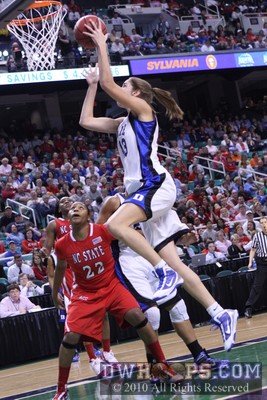 Vernerey goes to the hoop to give Duke a 15 point lead -  - 