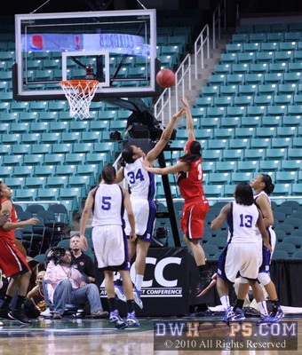 Jackie Nared got through the Duke perimeter for an easy layup -  - 