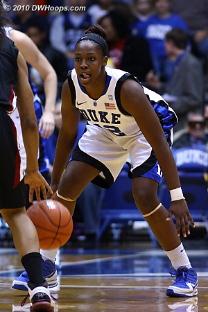Chelsea Gray had a tough night with four fouls and zero points in eleven minutes of play.