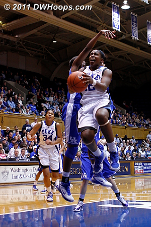 Chelsea Gray goes to the hoop  - Duke Tags: #12 Chelsea Gray 