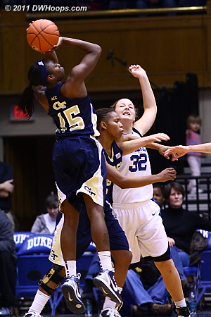 Tyaunna Marshal gets an open look as Tricia Liston is screened out.  - Duke Tags: #32 Tricia Liston 