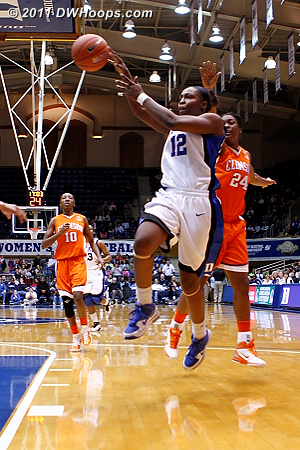 In transition, Chelsea Gray dishes to Krystal Thomas for Duke's first lead  - Duke Tags: #12 Chelsea Gray 