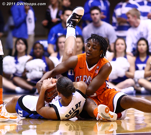 Shay Selby and Kelia Shelton tie it up.  - Duke Tags: #3 Shay Selby 