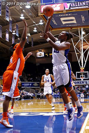 Chelsea Gray's first hoop made it a 9-2 Duke lead.  - Duke Tags: #12 Chelsea Gray 