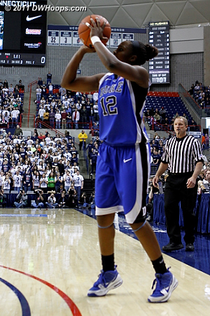 Chelsea Gray couldn't hit an open three as Duke's futility continued.  - Duke Tags: #12 Chelsea Gray 