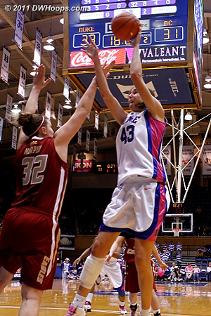 Vernerey gets a good look over Stefanie Murphy but misses, Duke still leads 33-31  - Duke Tags: #43 Allison Vernerey 