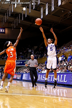 Jasmine's trey capped off Duke's 22-0 run, Devils lead 29-7 with 8:42 left in the half.  - Duke Tags: #5 Jasmine Thomas 