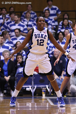 Chelsea Gray on defense.  - Duke Tags: #12 Chelsea Gray 