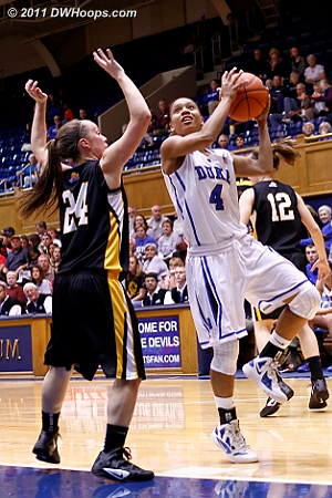 Chloe Wells
