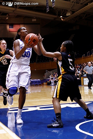 DWHoops Photo  - Duke Tags: #30 Amber Henson 
