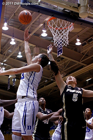 Haley hits a reverse layup when Duke really needed a bucket