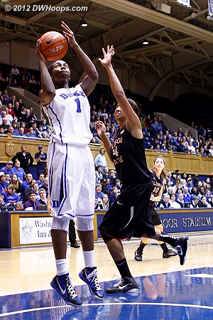 Elizabeth Williams answers, Duke leads 29-25  - Duke Tags: #1 Elizabeth Williams 