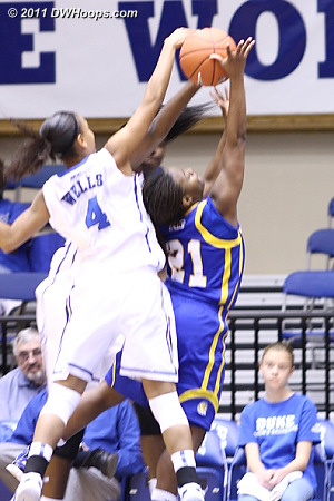 A spectacular block by Chloe Wells  - Duke Tags: #4 Chloe Wells 