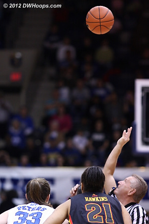 Joe Cunningham with a good toss for the opening tip  
