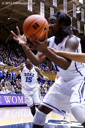 Elizabeth Williams fights for a loose ball  - Duke Tags: #1 Elizabeth Williams 