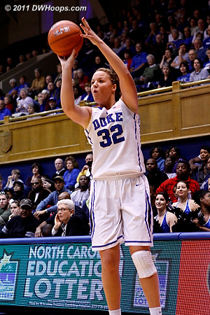 Tricia Liston notched 19 points, shooting a blistering 5-6 from behind the arc
