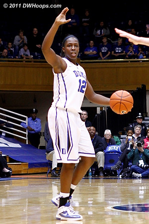 Chelsea calls Play C  - Duke Tags: #12 Chelsea Gray 