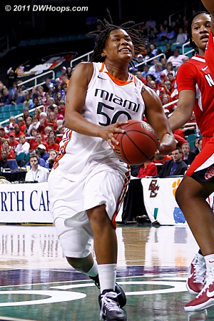 DWHoops Photo  - MIA Players: #50 Maria Brown 
