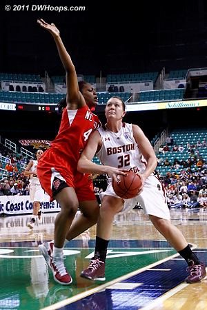 DWHoops Photo  - BC Players: #32 Stefanie Murphy - NCSU Tags: #44 Kody Burke 