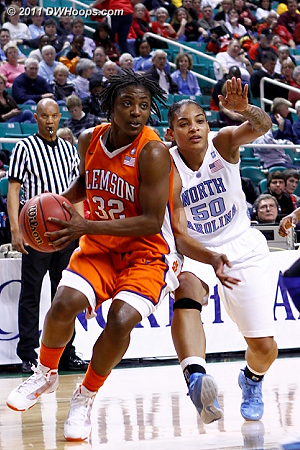DWHoops Photo  - CLEM Players: #32 Kelia Shelton - UNC Tags: #50 Italee Lucas 