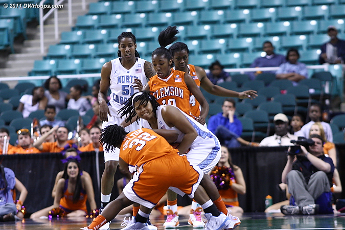 DWHoops Photo  - CLEM Players: #32 Kelia Shelton - UNC Tags: #44 Tierra Ruffin-Pratt 