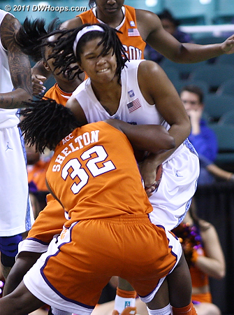 DWHoops Photo  - CLEM Players: #32 Kelia Shelton - UNC Tags: #44 Tierra Ruffin-Pratt 