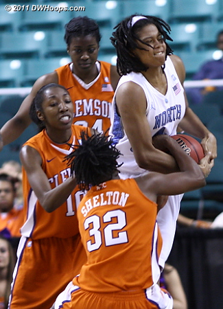 Action after the whistle  - CLEM Players: #32 Kelia Shelton - UNC Tags: #44 Tierra Ruffin-Pratt 