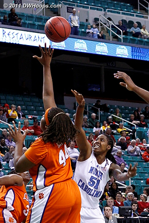 DWHoops Photo  - CLEM Players: #44 Shaniqua Pauldo - UNC Tags: #51 Jessica Breland 